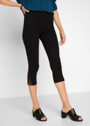 Legginsy 3/4 z bawełny. Czarne legginsy bonprix, bez wzorów, z bawełny. Za 79.99 zł.