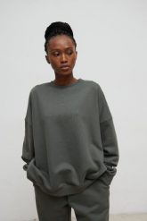 Bluza damska o kroju regular fit w kolorze ANTHRACITE - MANLY-UNI. Bluzy Marsala, uniwersalny, bez wzorów, z bawełny, bez kaptura. W wyprzedaży za 251.93 zł.