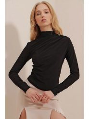 Trendyol Bluzka w kolorze czarnym rozmiar: XL. Czarne bluzki Trendyol, xl, bez wzorów, z bawełny, bez kołnierzyka, bez ramiączek. Za 61.46 zł.