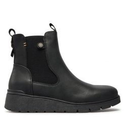 Botki Refresh. Czarne botki Refresh, bez wzorów, bez obcasa, na płaskiej podeszwie, bez zapięcia. Za 279.99 zł.
