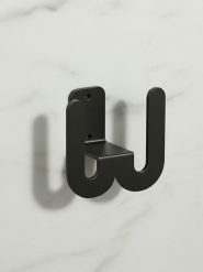 Smarto Metallico Uchwyt w kolorze czarnym na kapcie - 8 x 8 x 5 cm rozmiar: onesize. Czarne obuwie domowe Smarto Metallico, bez wzorów, z materiału, bez zapięcia. Za 39.99 zł.