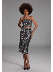 SWING Spódnica w kolorze srebrnym rozmiar: 44. Szare spódnice Swing, bez wzorów, midi. Za 213.69 zł.