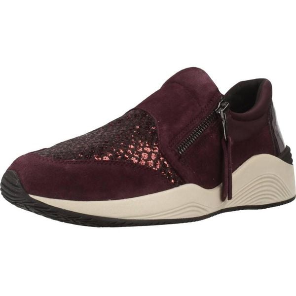 Buty GEOX D OMAYA Bordeaux. Czerwone trekkingi Geox, ze skóry, trekkingowe. Za 258.99 zł.