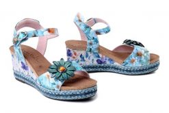 LAURA VITA 0007938 Facyo 75 bleu, sandały damskie. Niebieskie sandały Laura Vita, bez wzorów, ze skóry, bez obcasa, na koturnie, bez zapięcia. Za 404.90 zł.