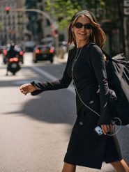 4F Spodenki casual damskie 4F x Anna Lewandowska - czarne L. Czarne szorty 4f, bez wzorów, z tkaniny, biznesowe, z podwyższonym stanem. Za 149.99 zł.