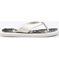 Lauren Ralph Lauren - Japonki Raia. Białe klapki Lauren Ralph Lauren, bez wzorów, z gumy, bez obcasa, na płaskiej podeszwie. W wyprzedaży za 89.90 zł.