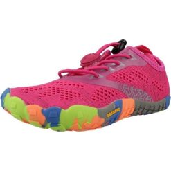 Buty SAGUARO SAMART I Rose. Czerwone trekkingi SAGUARO, z tkaniny, na fitness i siłownię. Za 176.99 zł.