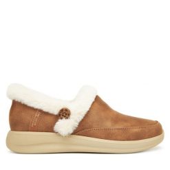 Kapcie Skechers. Brązowe obuwie domowe Skechers, bez wzorów, bez zapięcia. Za 249.99 zł.