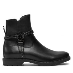 Botki Marco Tozzi. Czarne botki Marco Tozzi, bez wzorów, bez obcasa, na płaskiej podeszwie, bez zapięcia. Za 499.99 zł.