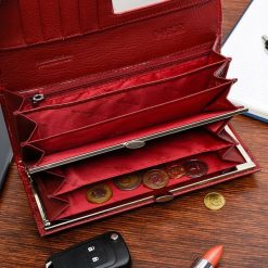 Portfel skórzany damski lakierowany duży na bigiel czerwony RFiD Alessandro. Czerwone portfele bez wzorów, z lakierowanej skóry. Za 119.99 zł.