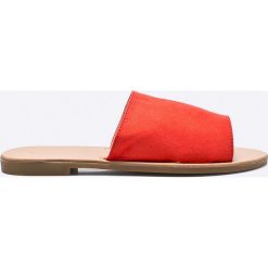 Answear - Klapki Ideal Shoes. Czerwone klapki ANSWEAR, bez wzorów, z gumy, bez obcasa, na obcasie. W wyprzedaży za 24.90 zł.