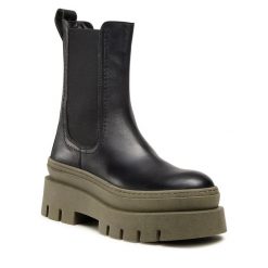 Sztyblety Badura. Czarne botki Badura, bez wzorów, bez obcasa, na płaskiej podeszwie, bez zapięcia. Za 379.99 zł.