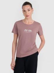 4F T-shirt regular z nadrukiem damski - brązowy L. Brązowe t-shirty 4f, l, bez wzorów, z bawełny, bez kołnierzyka, bez ramiączek. Za 59.99 zł.