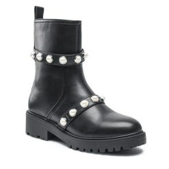 Botki DeeZee. Czarne botki DeeZee, bez wzorów, bez obcasa, na płaskiej podeszwie, bez zapięcia. Za 159.99 zł.