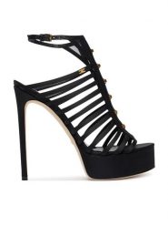 Elisabetta Franchi Sandały SA-92L-62E2-V790 Czarny. Czarne sandały Elisabetta Franchi, bez wzorów, z materiału, bez obcasa, na szpilce, bez zapięcia. Za 3,359.00 zł.