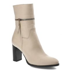 Beżowe Eleganckie Botki Simen Na Obcasie. Brązowe botki Simen, bez wzorów, ze skóry, bez obcasa, na obcasie, bez zapięcia. Za 458.99 zł.