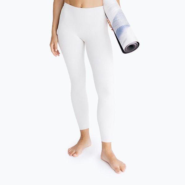 Legginsy JOYINME 7/8 Oneness Ease. Białe legginsy Joy in me, bez wzorów. Za 229.99 zł.