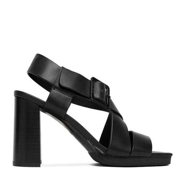 Sandały G-Star Raw. Czarne sandały G-Star Raw, bez wzorów, retro, bez obcasa, na słupku, bez zapięcia. Za 399.99 zł.