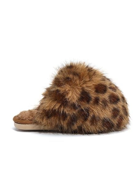 Confly Kapcie w kolorze jasnobrązowo-brązowym rozmiar: 36/37. Brązowe obuwie domowe Confly, bez wzorów, bez zapięcia. Za 78.66 zł.