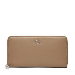 Duży Portfel Damski Calvin Klein. Brązowe portfele Calvin Klein, bez wzorów. Za 219.99 zł.