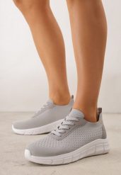 Szare Minimalistyczne Buty Sportowe z Siateczki na Tłoczonej Podeszwie Zanera. Szare obuwie sportowe Born2be, z jeansu, bez zapięcia, na fitness i siłownię. Za 79.99 zł.