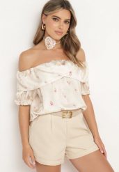 Jasnobeżowa Bluzka Typu Hiszpanka z Chokerem w Kształcie Róży Ambidia. Brązowe bluzki Born2be, bez wzorów, z jeansu, eleganckie, bez kołnierzyka, bez ramiączek. W wyprzedaży za 111.99 zł.