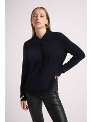 Maison Héritage Cashmere Kaszmirowa koszula w kolorze czarnym rozmiar: L. Czarne koszule Maison Héritage Cashmere, l, bez wzorów, z kaszmiru, bez kołnierzyka, bez ramiączek. Za 435.11 zł.