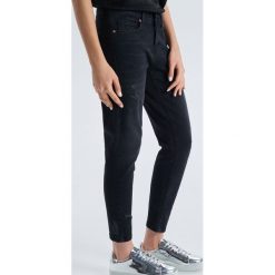 Jeansy comfort - Czarny. Jeansy Cropp. Za 89.99 zł.