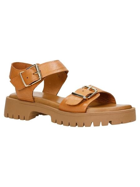 Wojas Skórzane sandały w kolorze jasnobrązowym rozmiar: 40. Brązowe sandały Wojas, bez wzorów, z otwartym noskiem, bez obcasa, na koturnie, bez zapięcia. Za 240.95 zł.