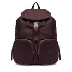 Plecak Calvin Klein. Czerwone plecaki Calvin Klein, bez wzorów, z nylonu. Za 599.99 zł.