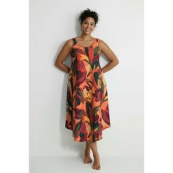 Damskie Sukienka midi liście krój trapezowy okrągły dekolt bez rękawów. Czerwone sukienki Ulla Popken, plus size, bez wzorów, z materiału, sportowe, bez kołnierzyka, plus size, bez ramiączek, midi, sportowe. Za 279.99 zł.