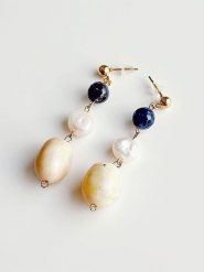 Lodie Silver Kolczyki-wkrętki z kamieniami księżycowymi i agatami rozmiar: onesize. Szare kolczyki Lodie Silver, z agatem, ze stali. Za 130.99 zł.