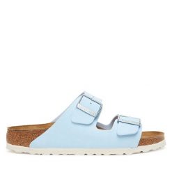Klapki Birkenstock. Niebieskie klapki Birkenstock, bez wzorów, bez obcasa. Za 449.99 zł.