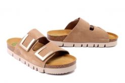 DR. BRINKMANN 700802-08 beige, klapki damskie. Brązowe klapki Dr. Brinkmann, bez wzorów, ze skóry, bez obcasa. Za 263.42 zł.