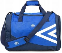 Torba sportowa treningowa na ramię Umbro 46L. Niebieskie torby na ramię Umbro, bez wzorów, z materiału, sportowe, na ramię, duże, bez dodatków. Za 69.00 zł.