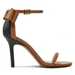 Sandały Baldowski. Brązowe sandały Baldowski, bez wzorów, bez obcasa, na szpilce, bez zapięcia. Za 679.99 zł.