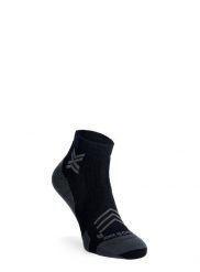 Skarpety do biegania X-Socks Run Expert Ankle. Czarne skarpety X Socks, bez wzorów, z elastanu. Za 137.49 zł.