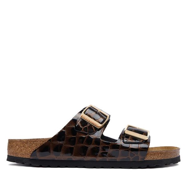Klapki Birkenstock. Czarne klapki Birkenstock, bez wzorów, bez obcasa. Za 607.99 zł.