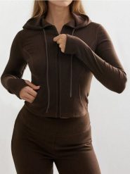 Rozpinana bluza z kapturem - brązowy. Brązowe bluzy sportowe Sinsay, l, bez wzorów, z kapturem. Za 49.99 zł.