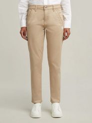 G-Star Spodnie chino "Kate" - Boyfriend fit - w kolorze beżowym rozmiar: W30. Brązowe spodnie materiałowe G-Star, bez wzorów. Za 202.95 zł.
