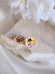 Lodie Silver Kolczyki-wkrętki z cyrkoniami rozmiar: onesize. Szare kolczyki Lodie Silver, z cyrkonią, z mosiądzu. Za 43.99 zł.