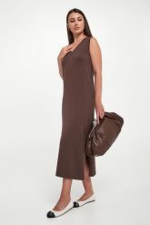 Sukienka midi Georgia WEEKEND MAX MARA. Sukienki Weekend Max Mara, s, bez wzorów, bez kołnierzyka, bez ramiączek, midi. Za 1,029.00 zł.