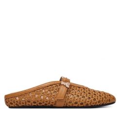 Klapki Patrizia Pepe. Brązowe klapki Patrizia Pepe, bez wzorów, bez obcasa. Za 539.99 zł.