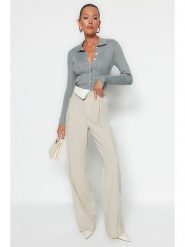 Trendyol Kardigan w kolorze szarym rozmiar: S. Szare kardigany Trendyol, s, bez wzorów, prążkowane. Za 74.11 zł.