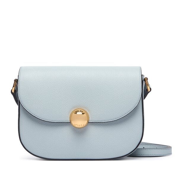 Torebka Furla. Niebieskie listonoszki Furla, bez wzorów, bez dodatków. Za 1,479.00 zł.