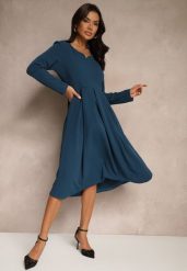 Granatowa Sukienka o Rozkloszowanym Kroju z Trójkątnym Dekoltem Temivara. Niebieskie sukienki Renee, na co dzień, l, bez wzorów, z jeansu, eleganckie, bez kołnierzyka, bez ramiączek, midi, proste. Za 89.99 zł.