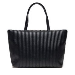 Torebka Calvin Klein. Czarne shopper Calvin Klein, bez wzorów, bez dodatków. Za 379.99 zł.