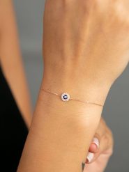 Heliophilia Srebrna bransoletka z elementem ozdobnym rozmiar: onesize. Szare bransoletki Heliophilia, z cyrkonią, srebrne. Za 43.99 zł.