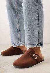 Ciemnobrązowe Klapki z Ozdobnym Paskiem i Klamrą Calevelis. Brązowe klapki Born2be, bez wzorów, z jeansu, z okrągłym noskiem, bez obcasa, na obcasie. Za 69.99 zł.