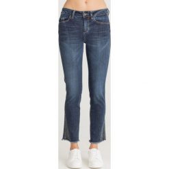 JEANSY SK LOFTY BOTTOM UP SLIM FIT LIU JO. Niebieskie jeansy Liu Jo, z aplikacjami, z podwyższonym stanem. Za 749.00 zł.